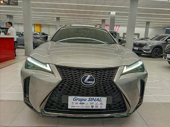 LEXUS UX 250h 2.0 VVT-I HYBRID F-SPORT CVT LEXUS UX 250h 2.0 VVT-I HYBRID F-SPORT CVT